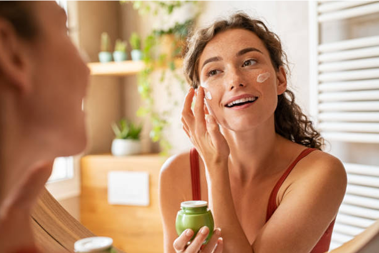 How to Build a Simple Daily Skincare Routine That Actually Works